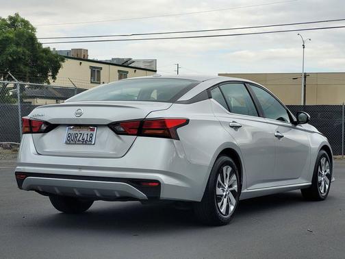 2020 Nissan Altima S FWD
