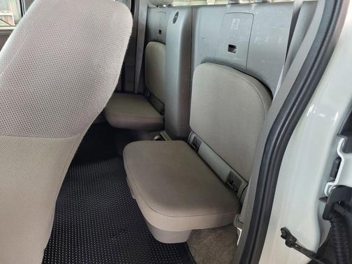 2013 Nissan Frontier S