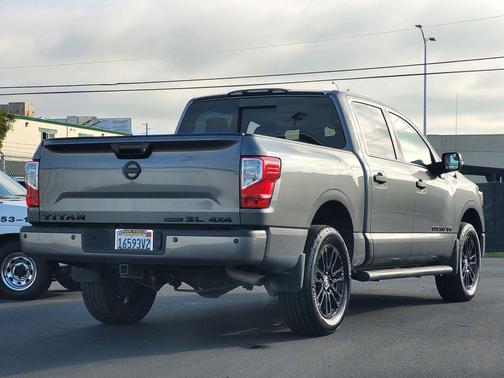2019 Nissan Titan SL