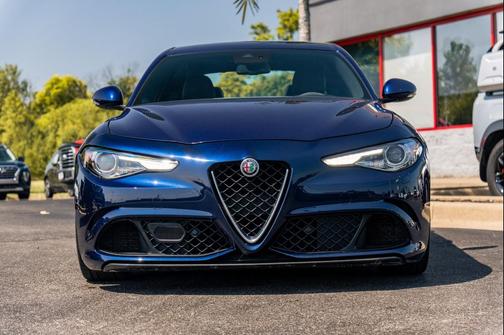 2017 Alfa Romeo Giulia Quadrifoglio