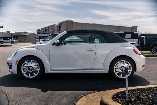 2017 Volkswagen Beetle 1.8T SEL