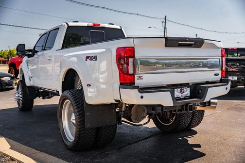 2022 Ford F-450 Limited