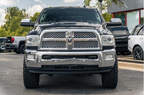 2018 RAM 3500 Laramie Crew Cab 4x4 8' Box