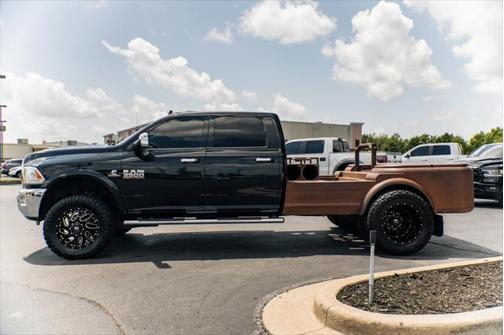 2018 RAM 3500 Laramie Crew Cab 4x4 8' Box