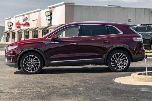 Burgundy Velvet 2020 Lincoln Nautilus Reserve