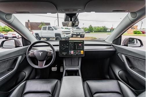 2022 Tesla Model Y Performance Dual Motor All-Wheel Drive