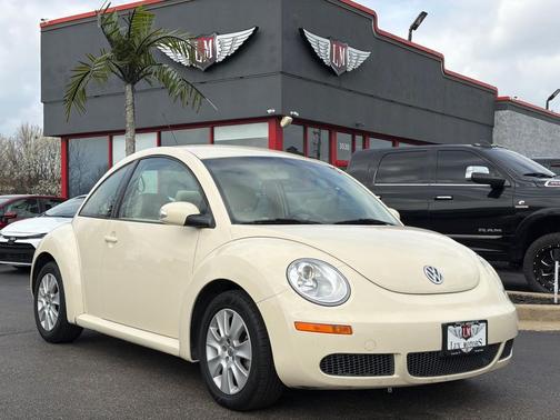 2009 Volkswagen New Beetle S