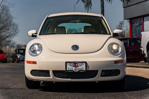 2009 Volkswagen New Beetle S