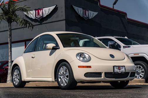 2009 Volkswagen New Beetle S