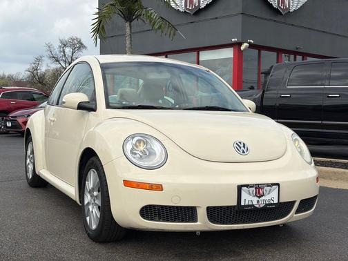 2009 Volkswagen New Beetle S
