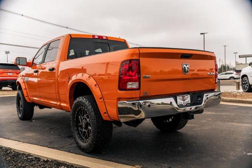 2018 RAM 3500 SLT Crew Cab 4x4 6'4' Box