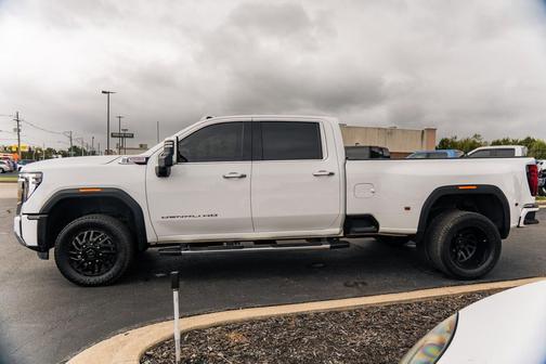 2024 GMC Sierra 3500 Denali