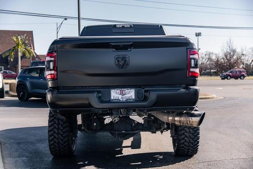 Diamond Black Crystal Pearlcoat 2021 RAM 2500 Big Horn Crew Cab 4x4 6'4' Box