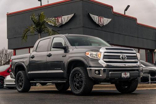 2017 Toyota Tundra SR5