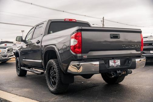 2017 Toyota Tundra SR5