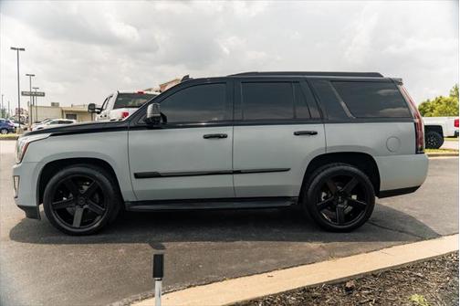 2016 Cadillac Escalade Luxury