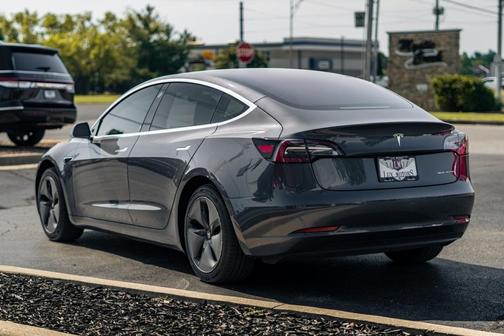 Midnight Silver Metallic 2018 Tesla Model 3 Long Range