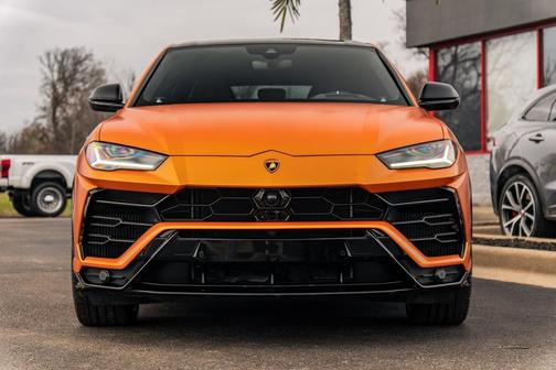 2021 Lamborghini Urus 