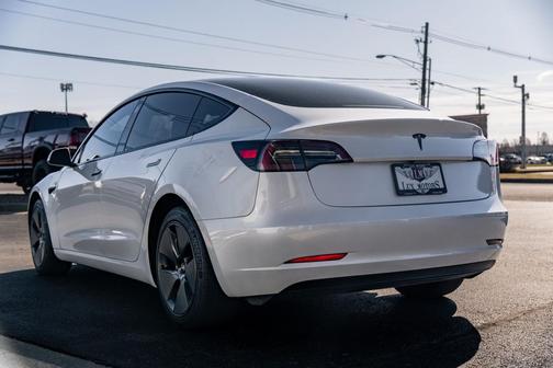 2023 Tesla Model 3 Standard Range