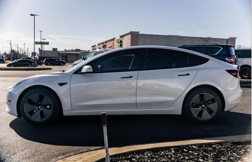 2023 Tesla Model 3 Standard Range
