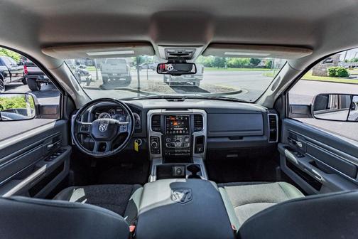 Bright White Clearcoat 2014 RAM 1500 Big Horn