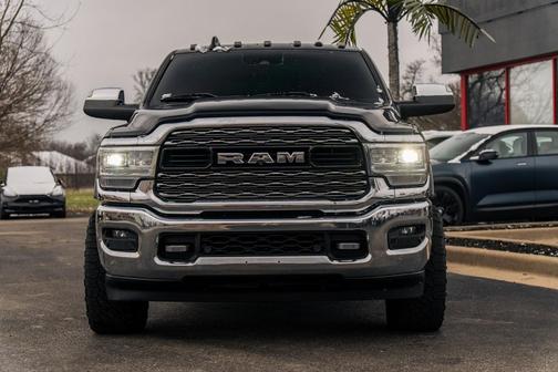 2019 RAM 3500 Limited Mega Cab 4x4 6'4' Box