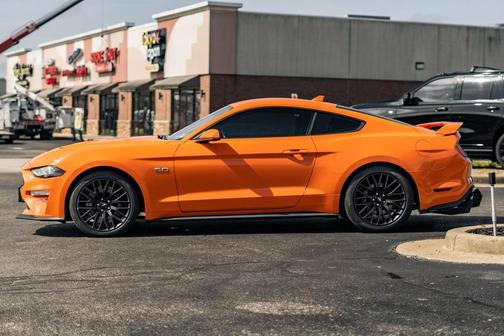 Twister Orange Tri-Coat 2021 Ford Mustang GT
