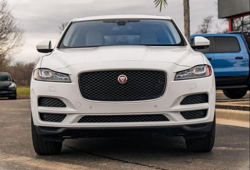 2017 Jaguar F-PACE 35t Prestige