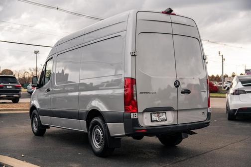 2022 Mercedes-Benz Sprinter 2500 Standard Roof