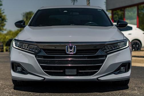 Sonic Gray Pearl 2022 Honda Accord Hybrid Sport
