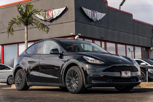 2021 Tesla Model Y Long Range Dual Motor All-Wheel Drive