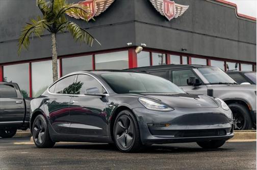 2020 Tesla Model 3 Long Range