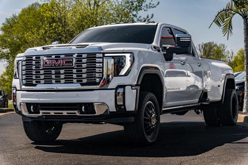 Summit White 2025 GMC Sierra 3500 Denali