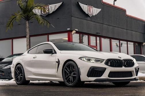 2020 BMW M8 