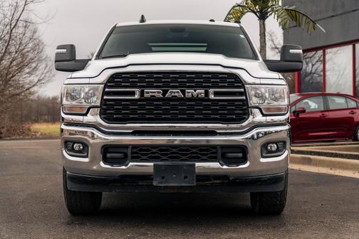 2024 RAM 2500 Big Horn Crew Cab 4x4 8' Box