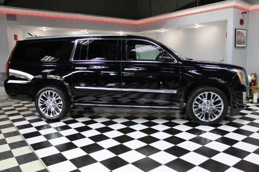 2016 Cadillac Escalade ESV Platinum