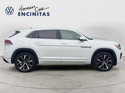 2025 Volkswagen Atlas Cross Sport 2.0T SEL Premium R-Line