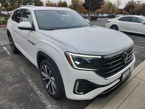 2025 Volkswagen Atlas Cross Sport 2.0T SEL Premium R-Line
