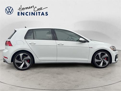 2018 Volkswagen Golf GTI 2.0T SE 4-Door