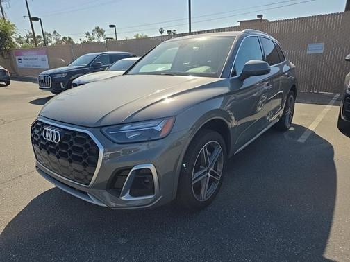 2023 Audi Q5 e 55 S line quattro Premium