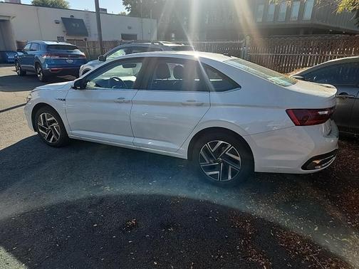 2024 Volkswagen Jetta 1.5T SEL