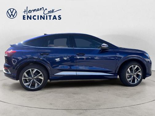 Navarra Blue Metallic 2023 Audi Q4 e-tron 50 Premium Plus