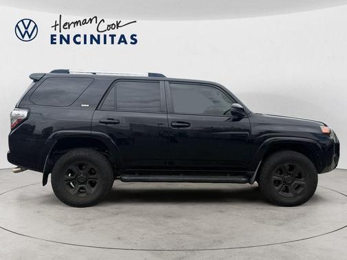 Black 2019 Toyota 4Runner SR5