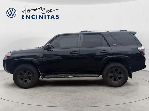 Black 2019 Toyota 4Runner SR5