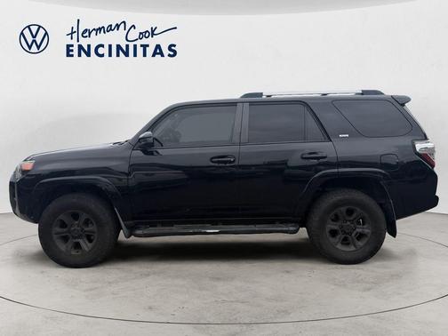 Black 2019 Toyota 4Runner SR5