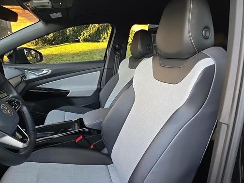 2024 Volkswagen ID.4 Pro