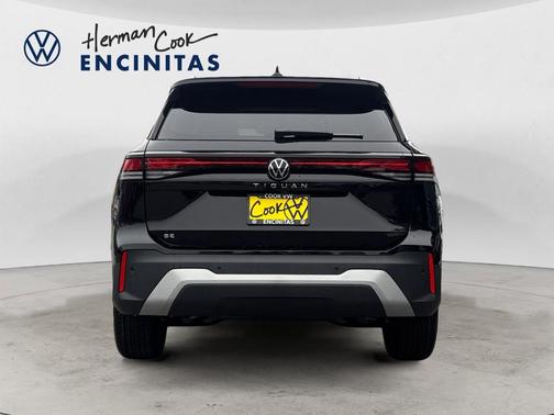 2025 Volkswagen Tiguan 2.0T SE