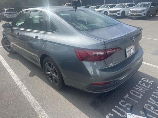 2022 Volkswagen Jetta 1.5T SE