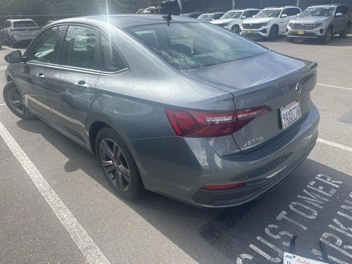 2022 Volkswagen Jetta 1.5T SE