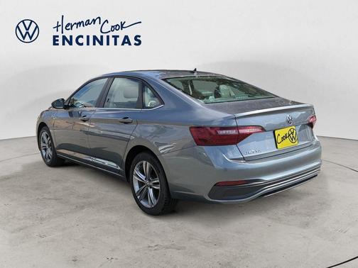 Platinum Gray Metallic 2024 Volkswagen Jetta 1.5T SE